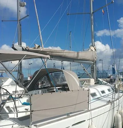 Botel Salitre Boat *