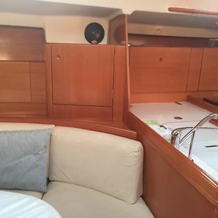 Salitre Boat *